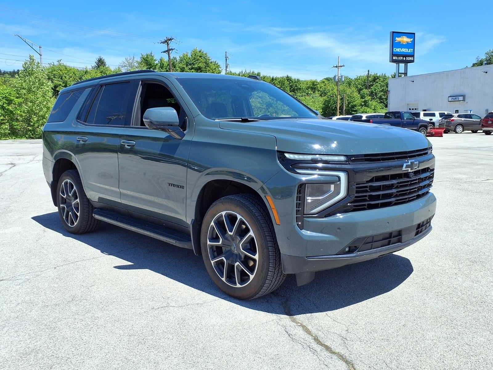 2025 Chevrolet Tahoe RST