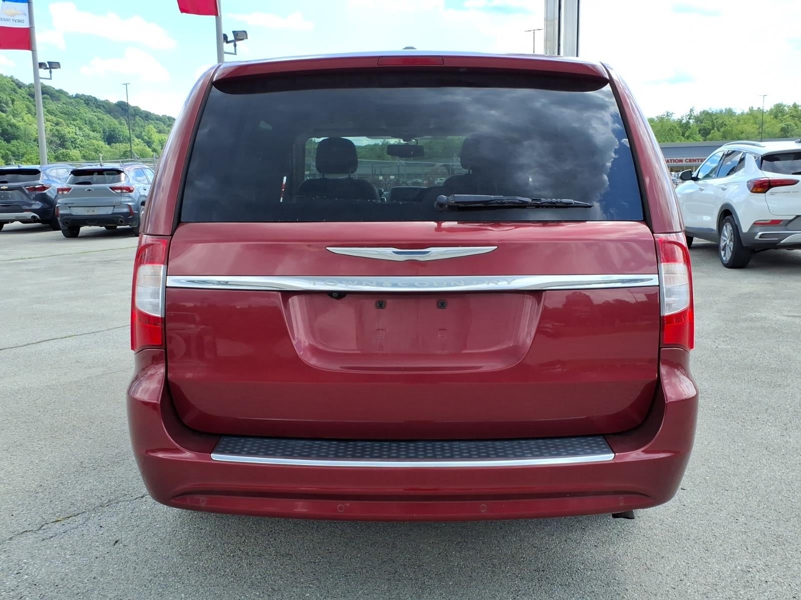 2016 Chrysler Town & Country Touring-L Anniversary Edition