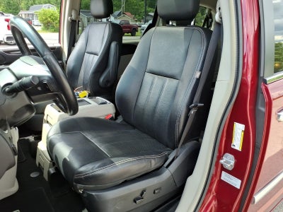 2016 Chrysler Town & Country Touring-L Anniversary Edition