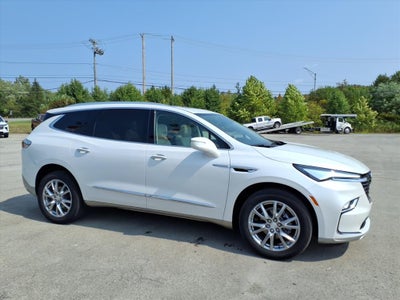 2022 Buick Enclave Essence