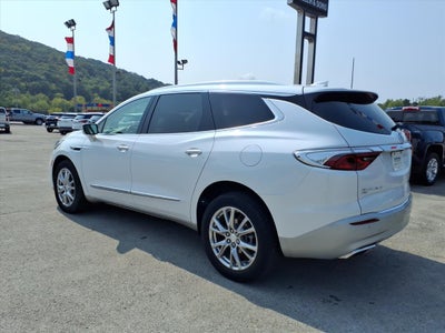 2022 Buick Enclave Essence